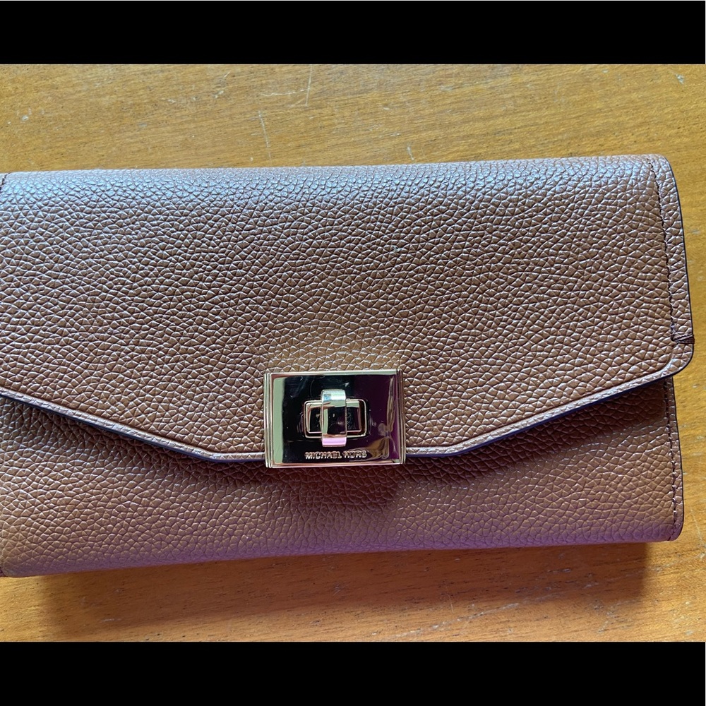 Michael Kors wallet